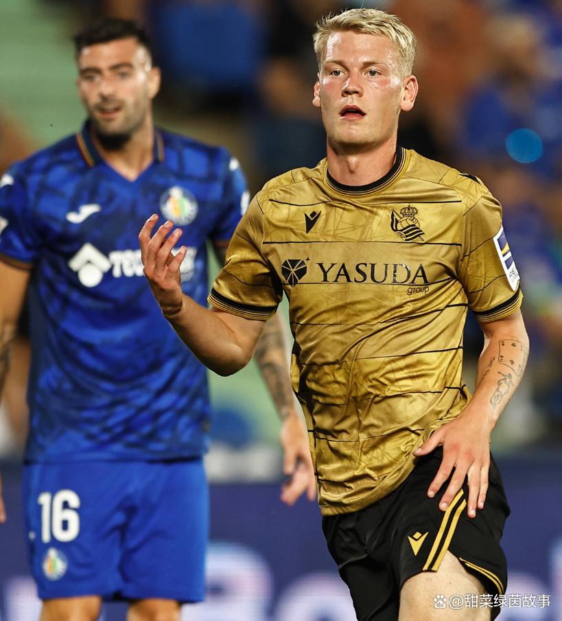 皇冠体育登录-包含冰岛球员蓄能待发，欧洲顶级联赛掀起狂热的词条